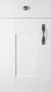 Click Here To Enlarge This Photo Of Wilton Shaker Style Kitchen Door and Drawer Fronts Oakgrain Finish in White