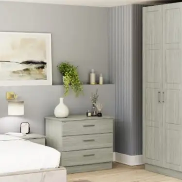 Click Here To Enlarge This Photo Of Classic / Shaker Urban Oak 3-Drawer Single Chest - BEDUS2215C
